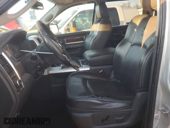 2009 Dodge 1500 SLT с VIN 1D3HV13T59S741494, выставлен на аукционе Copart как лот 82898344 с пробегом 271 655 миль миль и Списание • Salvage title. История ставок и продаж доступна на DreamBid. Изображение 7.