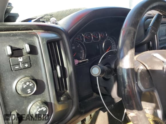 ✅ 2015 Chevrolet Silverado 2500HD LT • VIN: 1GC1KVEG1FF116153 • Лот: 92665855. Опубликован ранее на Copart с пробегом Не указан. Бесплатный доступ к архиву аукционных продаж из США и подробный отчёт об истории автомобиля на DreamBid. Изображение 9.