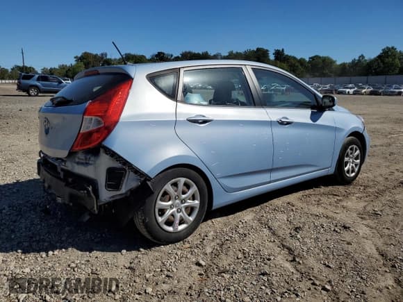 ✅ 2014 Hyundai Accent GS • VIN: KMHCT5AE7EU141154 • Лот: 74994944. Опубликован ранее на Copart с пробегом 47 137 миль. Бесплатный доступ к архиву аукционных продаж из США и подробный отчёт об истории автомобиля на DreamBid. Изображение 3.