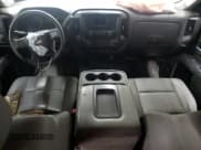 ✅ 2017 Chevrolet Silverado 2500HD • VIN: 1GB2KUEG9HZ385196 • Лот: 84614785. Опубликован ранее на Copart с пробегом 179 781 миль. Бесплатный доступ к архиву аукционных продаж из США и подробный отчёт об истории автомобиля на DreamBid. Изображение 8.