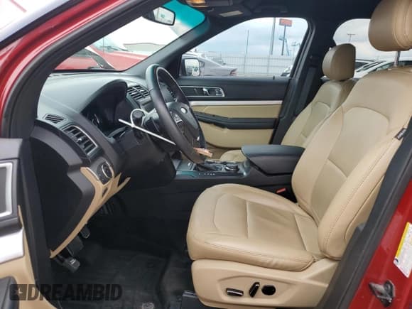 ✅ 2017 Ford Explorer XLT • VIN: 1FM5K8D80HGA75553 • Lot: 58581005. Wystawiony na Copart z przebiegiem 125 387 mil. Bezpłatny archiwum sprzedaży aukcyjnych z USA i szczegółowy raport historii pojazdu na DreamBid. Zdjęcie 7.