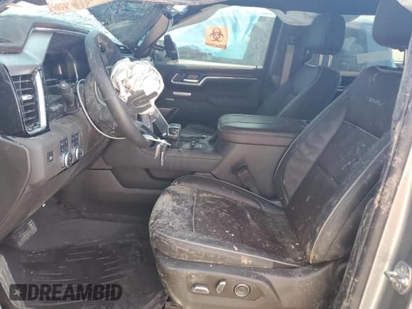 ✅ 2025 GMC Sierra 1500 Denali • VIN: 1GTUUGEL6SZ185221 • Лот: 71696235. Опубликован ранее на Copart с пробегом Не указан. Бесплатный доступ к архиву аукционных продаж из США и подробный отчёт об истории автомобиля на DreamBid. Изображение 7.