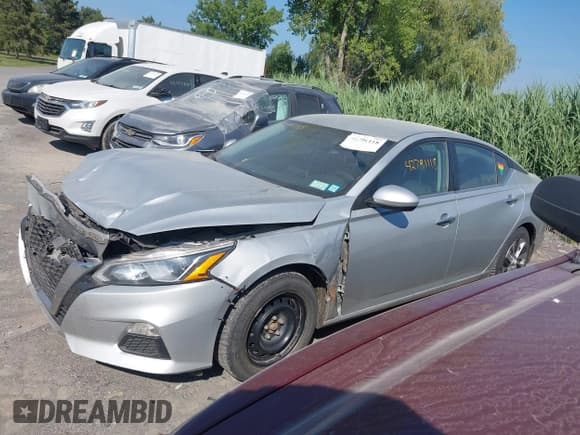 ✅ 2020 Nissan Altima S • VIN: 1N4BL4BW9LN317636 • Lot: 42791118. Wystawiony na IAAI z przebiegiem 89 204 mil. Bezpłatny archiwum sprzedaży aukcyjnych z USA i szczegółowy raport historii pojazdu na DreamBid. Zdjęcie 15.