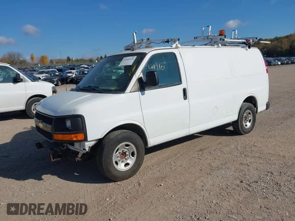 ✅ 2017 Chevrolet Express Cargo • VIN: 1GCWGAFFXH1280572 • Лот: 43549310. Опубликован ранее на IAAI с пробегом 29 325 миль. Бесплатный доступ к архиву аукционных продаж из США и подробный отчёт об истории автомобиля на DreamBid. Изображение 2.
