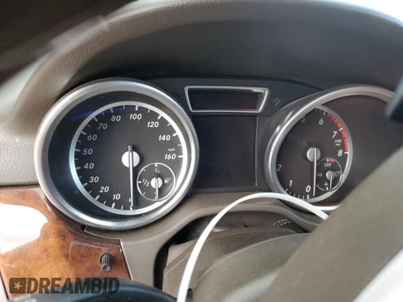 ✅ 2013 Mercedes-Benz M 350 • VIN: 4JGDA5JB7DA215849 • Лот: 42850805. Опубликован ранее на Copart с пробегом Не указан. Бесплатный доступ к архиву аукционных продаж из США и подробный отчёт об истории автомобиля на DreamBid. Изображение 9.