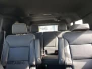✅ 2023 Chevrolet Suburban Premier • VIN: 1GNSCFKD0PR345884 • Lot: 64404024. Wystawiony na Copart z przebiegiem 39 708 mil. Bezpłatny archiwum sprzedaży aukcyjnych z USA i szczegółowy raport historii pojazdu na DreamBid. Zdjęcie 10.