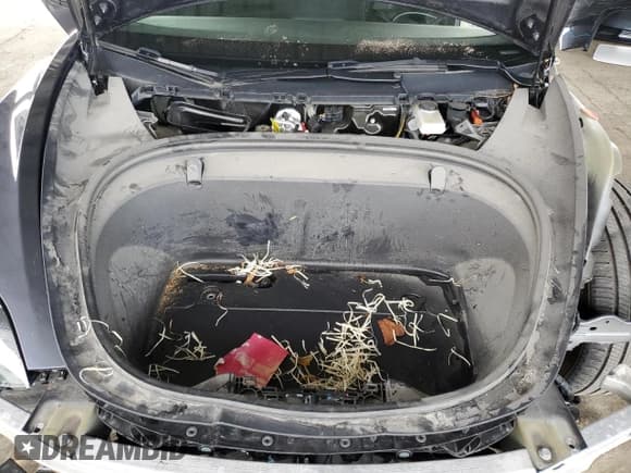 ✅ 2023 Tesla Model 3 • VIN: 5YJ3E1EA8PF667741 • Lot: 86458245. Wystawiony na Copart z przebiegiem 15 301 mil. Bezpłatny archiwum sprzedaży aukcyjnych z USA i szczegółowy raport historii pojazdu na DreamBid. Zdjęcie 11.