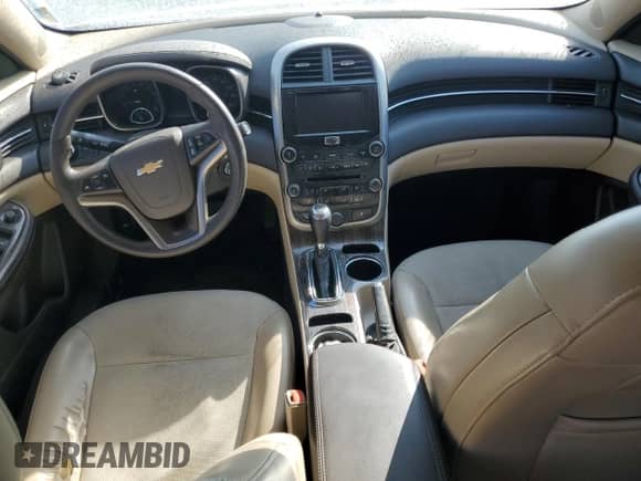 2014 Chevrolet Malibu LT z VIN 1G11C5SL6EF281640, wystawiony jako Copart lot #69595665 z przebiegiem Nie podano mil oraz Szkoda całkowita • Salvage title. Historia ofert i sprzedaży dostępna na DreamBid. Obrazek 8.