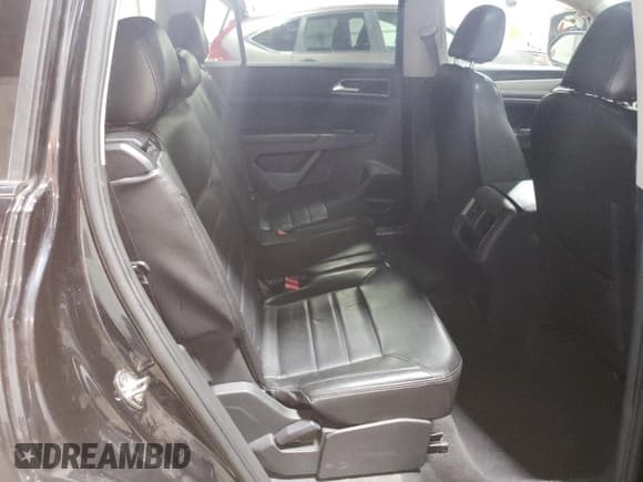 ✅ 2018 Volkswagen Atlas Launch Edition • VIN: 1V2HR2CA9JC507891 • Лот: 66394855. Опубликован ранее на Copart с пробегом 67 238 миль. Бесплатный доступ к архиву аукционных продаж из США и подробный отчёт об истории автомобиля на DreamBid. Изображение 11.