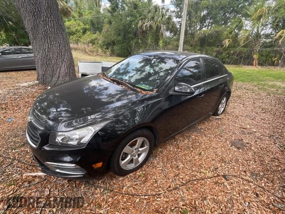 ✅ 2015 Chevrolet Cruze LT • VIN: 1G1PC5SB2F7141226 • Lot: 47953603. Listed on Copart with 142,240 mi. Free auction sales archive from the USA and detailed vehicle history report at DreamBid. Image 2.