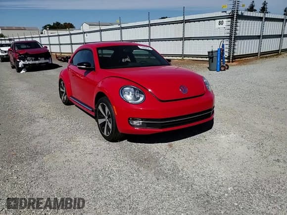 ✅ 2013 Volkswagen Beetle Turbo • VIN: 3VWV67AT4DM608478 • Lot: 75500454. Listed on Copart with 63,725 mi. Free auction sales archive from the USA and detailed vehicle history report at DreamBid. Image 11.