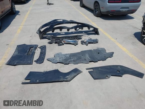 ✅ 2021 Tesla Model S Plaid • VIN: 5YJSA1E65MF439632 • Lot: 43166263. Listed on IAAI with 38,565 mi. Free auction sales archive from the USA and detailed vehicle history report at DreamBid. Image 11.