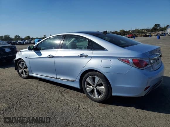 ✅ 2012 Hyundai Sonata Hybrid • VIN: KMHEC4A4XCA044653 • Lot: 82252305. Listed on Copart with 55,794 mi. Free auction sales archive from the USA and detailed vehicle history report at DreamBid. Image 2.