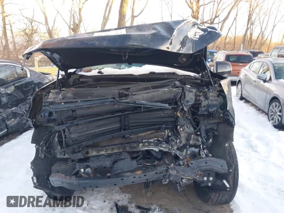✅ 2022 Chevrolet Suburban LT • VIN: 1GNSKCKD9NR108079 • Lot: 41305503. Listed on IAAI with 76,580 mi. Free auction sales archive from the USA and detailed vehicle history report at DreamBid. Image 13.