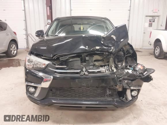 ✅ 2018 Mitsubishi Outlander ES • VIN: JA4AR3AUXJZ022317 • Lot: 43801759. Listed on IAAI with 94,704 mi. Free auction sales archive from the USA and detailed vehicle history report at DreamBid. Image 12.