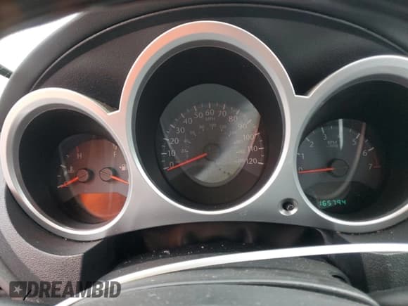 ✅ 2010 Chrysler Sebring Limited • VIN: 1C3CC5FB1AN187977 • Lot: 81349574. Wystawiony na Copart z przebiegiem 165 794 mil. Bezpłatny archiwum sprzedaży aukcyjnych z USA i szczegółowy raport historii pojazdu na DreamBid. Zdjęcie 9.