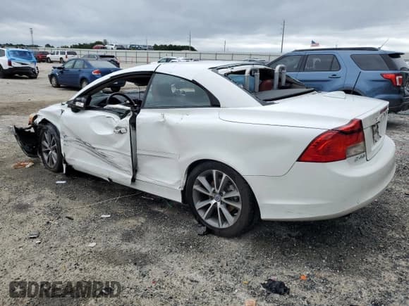 ✅ 2012 Volvo C70 T5 • VIN: YV1672MC7CJ127231 • Лот: 84770915. Опубликован ранее на Copart с пробегом 154 958 миль. Бесплатный доступ к архиву аукционных продаж из США и подробный отчёт об истории автомобиля на DreamBid. Изображение 2.