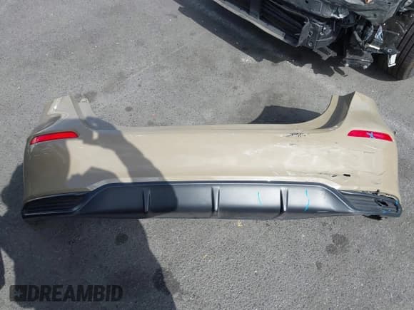 ✅ 2025 Honda Civic Sport • VIN: 19XFL2H82SE004200 • Lot: 43309820. Listed on IAAI with 14,909 mi. Free auction sales archive from the USA and detailed vehicle history report at DreamBid. Image 12.