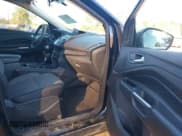 ✅ 2017 Ford Escape SE • VIN: 1FMCU0GD3HUB51862 • Lot: 43790320. Listed on IAAI with 204,800 mi. Free auction sales archive from the USA and detailed vehicle history report at DreamBid. Image 5.