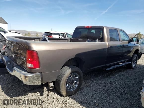 ✅ 2018 Ram 3500 Tradesman • VIN: 3C63R3GL2JG120147 • Lot: 43287145. Wystawiony na Copart z przebiegiem 172 861 mil. Bezpłatny archiwum sprzedaży aukcyjnych z USA i szczegółowy raport historii pojazdu na DreamBid. Zdjęcie 3.