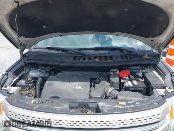 ✅ 2014 Ford Explorer • VIN: 1FM5K8B8XEGC44007 • Lot: 42233011. Wystawiony na IAAI z przebiegiem 167 877 mil. Bezpłatny archiwum sprzedaży aukcyjnych z USA i szczegółowy raport historii pojazdu na DreamBid. Zdjęcie 10.