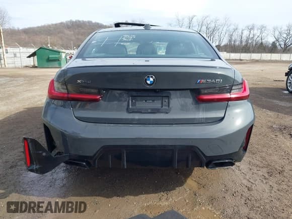 ✅ 2024 BMW 3 Series M340i xDrive • VIN: 3MW49FF00R8D98781 • Lot: 41647711. Wystawiony na IAAI z przebiegiem 8 662 mil. Bezpłatny archiwum sprzedaży aukcyjnych z USA i szczegółowy raport historii pojazdu na DreamBid. Zdjęcie 16.