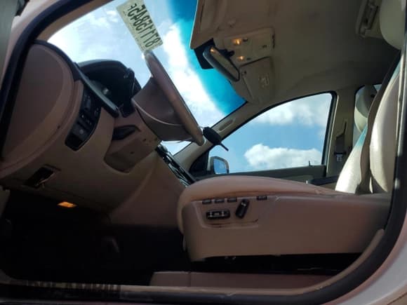 ✅ 2008 Volvo XC90 I6 • VIN: YV4CN982481453064 • Лот: 87115845. Опубликован ранее на Copart с пробегом 256 244 миль. Бесплатный доступ к архиву аукционных продаж из США и подробный отчёт об истории автомобиля на DreamBid. Изображение 7.