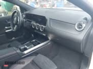 ✅ 2023 Mercedes-Benz GLA 250 • VIN: W1N4N4HB9PJ490015 • Lot: 42757585. Wystawiony na IAAI z przebiegiem 26 922 mil. Bezpłatny archiwum sprzedaży aukcyjnych z USA i szczegółowy raport historii pojazdu na DreamBid. Zdjęcie 5.