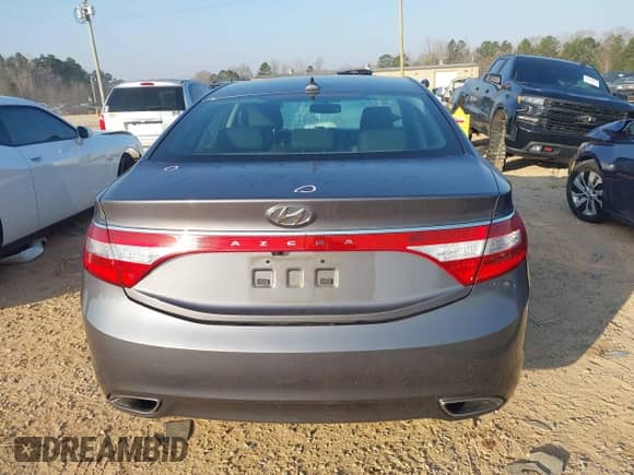 2013 Hyundai Azera z VIN KMHFG4JG6DA243655, wystawiony jako IAAI lot #41802097 z przebiegiem 135 677 mil mil oraz . Historia ofert i sprzedaży dostępna na DreamBid. Obrazek 17.