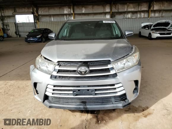 ✅ 2019 Toyota Highlander LE Plus • VIN: 5TDZZRFH1KS313363 • Lot: 91227625. Listed on Copart with 101,659 mi. Free auction sales archive from the USA and detailed vehicle history report at DreamBid. Image 5.