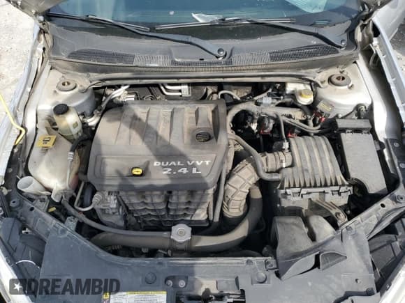 ✅ 2012 Chrysler 200 Touring • VIN: 1C3CCBBB9CN132104 • Лот: 53732385. Опубликован ранее на Copart с пробегом 151 128 миль. Бесплатный доступ к архиву аукционных продаж из США и подробный отчёт об истории автомобиля на DreamBid. Изображение 11.