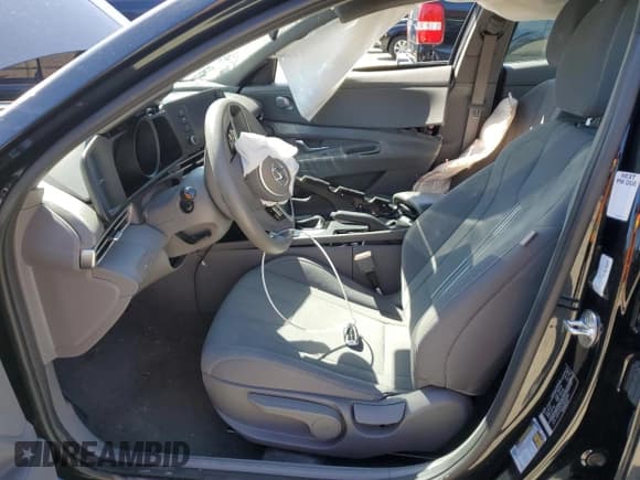 ✅ 2023 Hyundai Elantra SEL • VIN: 5NPLM4AG3PH101891 • Lot: 49897355. Listed on Copart with 56,299 mi. Free auction sales archive from the USA and detailed vehicle history report at DreamBid. Image 7.