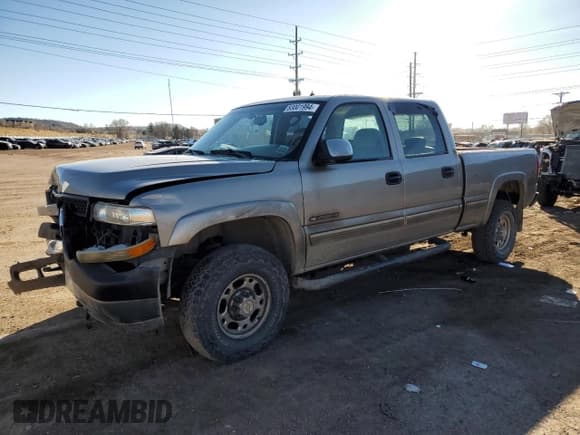 ✅ 2001 Chevrolet Silverado 2500HD LS • VIN: 1GCHK23UX1F192551 • Lot: 83001994. Wystawiony na Copart z przebiegiem 241 641 mil. Bezpłatny archiwum sprzedaży aukcyjnych z USA i szczegółowy raport historii pojazdu na DreamBid. Zdjęcie 1.