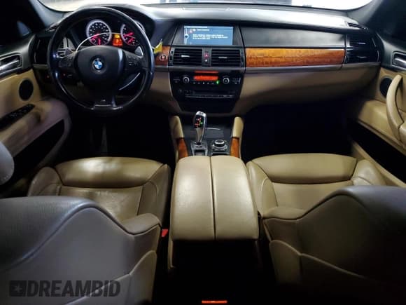 ✅ 2011 BMW X6 M • VIN: 5YMGZ0C58BLK14223 • Lot: 60759725. Listed on Copart with 115,684 mi. Free auction sales archive from the USA and detailed vehicle history report at DreamBid. Image 8.