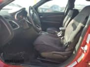 ✅ 2014 Dodge Avenger SE • VIN: 1C3CDZAB6EN146925 • Лот: 79765634. Опубликован ранее на Copart с пробегом 133 688 миль. Бесплатный доступ к архиву аукционных продаж из США и подробный отчёт об истории автомобиля на DreamBid. Изображение 7.