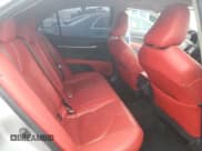 ✅ 2022 Toyota Camry Hybrid XSE • VIN: 4T1K31AK5NU036669 • Лот: 81767475. Опубликован ранее на Copart с пробегом 89 715 миль. Бесплатный доступ к архиву аукционных продаж из США и подробный отчёт об истории автомобиля на DreamBid. Изображение 10.