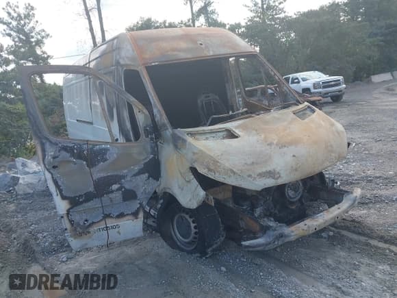 ✅ 2022 Mercedes-Benz Sprinter Cargo • VIN: W1Y4EDHY3NT105105 • Лот: 43145981. Опубликован ранее на IAAI с пробегом Не указан. Бесплатный доступ к архиву аукционных продаж из США и подробный отчёт об истории автомобиля на DreamBid. Изображение 6.