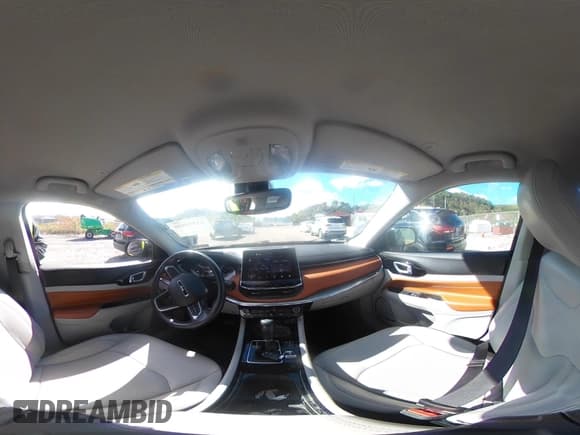 ✅ 2022 Jeep Compass Limited • VIN: 3C4NJDCB3NT130761 • Lot: 43435850. Wystawiony na IAAI z przebiegiem 43 578 mil. Bezpłatny archiwum sprzedaży aukcyjnych z USA i szczegółowy raport historii pojazdu na DreamBid. Zdjęcie 19.