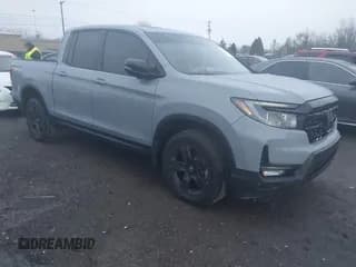 ✅ 2025 Honda Ridgeline Black Edition • VIN: 5FPYK3F81SB046766 • Lot: 43732417. Listed on IAAI with 3,249 mi. Free auction sales archive from the USA and detailed vehicle history report at DreamBid. Image 1.