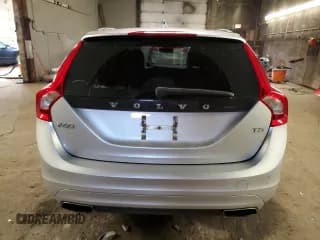 ✅ 2015 Volvo V60 T5 Drive-E Premier • VIN: YV140MEK2F1262926 • Lot: 78685413. Listed on Copart with 97,467 mi. Free auction sales archive from the USA and detailed vehicle history report at DreamBid. Image 6.