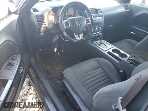 ✅ 2012 Dodge Challenger SXT Plus • VIN: 2C3CDYAG2CH259329 • Лот: 91780585. Опубликован ранее на Copart с пробегом 164 670 миль. Бесплатный доступ к архиву аукционных продаж из США и подробный отчёт об истории автомобиля на DreamBid. Изображение 8.