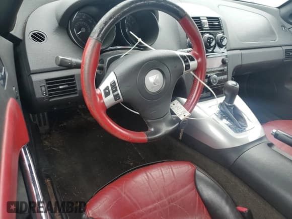 ✅ 2008 Saturn Sky • VIN: 1G8MC35BX8Y124207 • Лот: 84966585. Опубликован ранее на Copart с пробегом 132 284 миль. Бесплатный доступ к архиву аукционных продаж из США и подробный отчёт об истории автомобиля на DreamBid. Изображение 8.