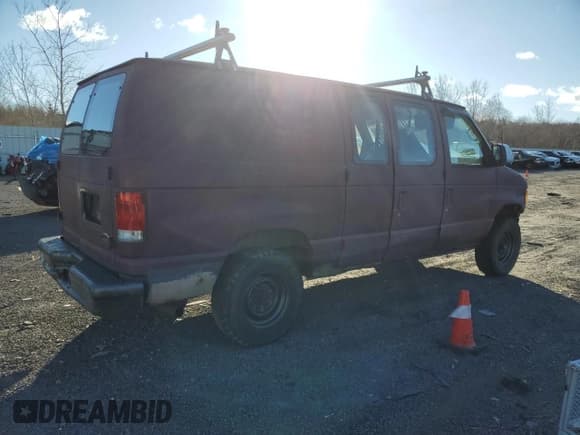 ✅ 2002 Ford Econoline Cargo • VIN: 1FTNE24292HA51435 • Lot: 87125034. Wystawiony na Copart z przebiegiem 105 311 mil. Bezpłatny archiwum sprzedaży aukcyjnych z USA i szczegółowy raport historii pojazdu na DreamBid. Zdjęcie 3.