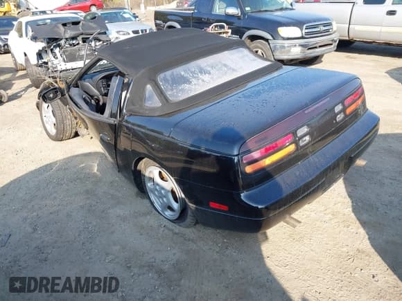 ✅ 1994 Nissan 300ZX • VIN: JN1RZ27DXRX010754 • Lot: 43154660. Listed on IAAI with 9,999,999 mi. Free auction sales archive from the USA and detailed vehicle history report at DreamBid. Image 3.