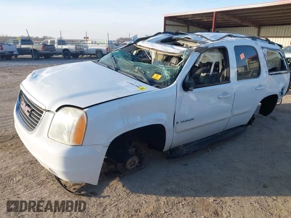 ✅ 2009 GMC Yukon SLT 4SB • VIN: 1GKFK33069R223478 • Lot: 41466388. Listed on IAAI with 241,959 mi. Free auction sales archive from the USA and detailed vehicle history report at DreamBid. Image 2.