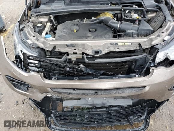 ✅ 2016 Land Rover Discovery Sport SE • VIN: SALCP2BG7GH555451 • Lot: 70837525. Listed on Copart with 113,978 mi. Free auction sales archive from the USA and detailed vehicle history report at DreamBid. Image 12.