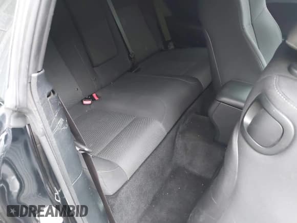 ✅ 2015 Dodge Challenger R/T Scat Pack • VIN: 2C3CDZFJ9FH769692 • Lot: 43193775. Wystawiony na IAAI z przebiegiem 113 934 mil. Bezpłatny archiwum sprzedaży aukcyjnych z USA i szczegółowy raport historii pojazdu na DreamBid. Zdjęcie 8.