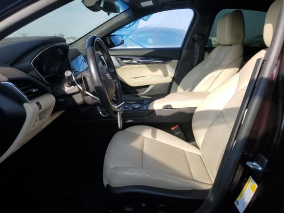 ✅ 2020 Cadillac CT5 Luxury • VIN: 1G6DW5RK6L0122077 • Lot: 81727995. Listed on Copart with 51,252 mi. Free auction sales archive from the USA and detailed vehicle history report at DreamBid. Image 7.