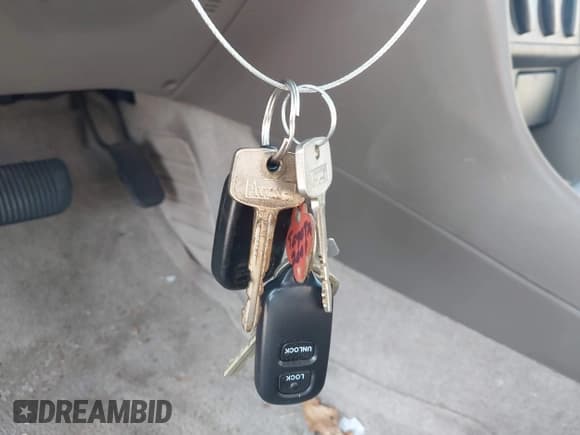 ✅ 2001 Toyota Camry CE • VIN: 4T1BG22K41U079287 • Lot: 43241790. Listed on IAAI with 91,980 mi. Free auction sales archive from the USA and detailed vehicle history report at DreamBid. Image 11.