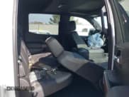 ✅ 2021 Chevrolet Silverado 1500 High Country • VIN: 1GCUYHET0MZ353142 • Lot: 40707765. Wystawiony na IAAI z przebiegiem 20 765 mil. Bezpłatny archiwum sprzedaży aukcyjnych z USA i szczegółowy raport historii pojazdu na DreamBid. Zdjęcie 8.